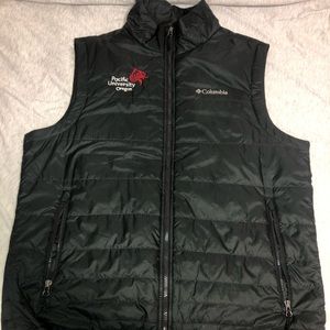 Men’s Columbia vest with Pacific University logo